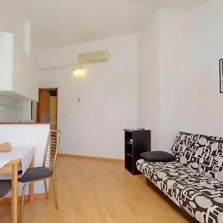 And Barbara Apartment