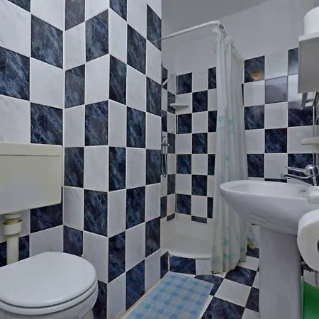 And Barbara Apartment