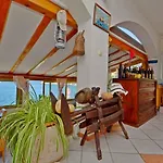 And Barbara Apartman Lastovo