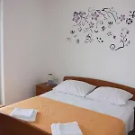Apartman And Barbara Lastovo