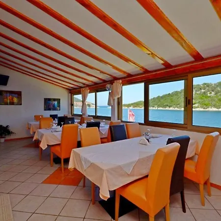 And Barbara * Lastovo